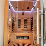 Apartment Kronprinz Zentral Mit Infrarot-sauna