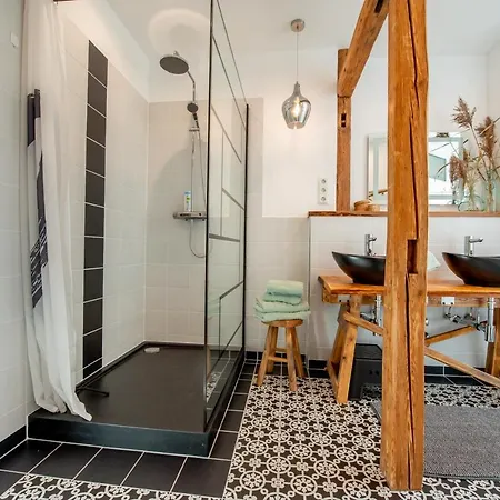 Kronprinz Zentral Mit Infrarot-sauna * אייזנבאך