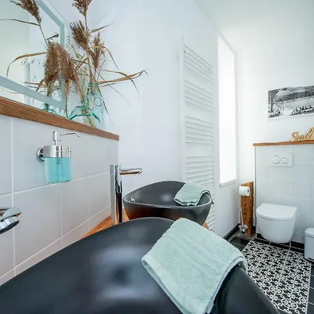 Kronprinz Zentral Mit Infrarot-sauna *