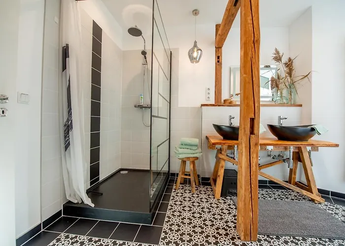 Kronprinz Zentral Mit Infrarot-sauna * Eisenach