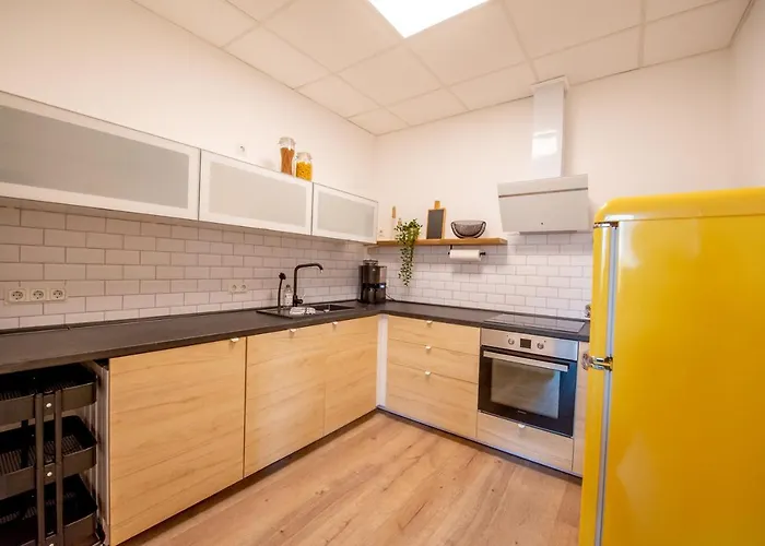 Kronprinz Zentral Mit Infrarot-sauna Eisenach